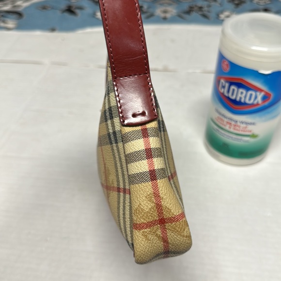 Burberry bag - Picture 2 of 13